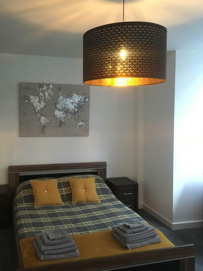 Luxury 1 Bed Apartment In City Centre With Parking Chester Exterior photo